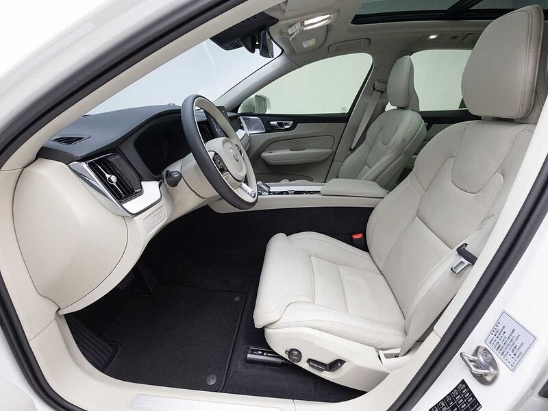 Volvo  Ultra, T8 AWD 플러그-인 하이브리드, 전기/가솔린, 브라이트