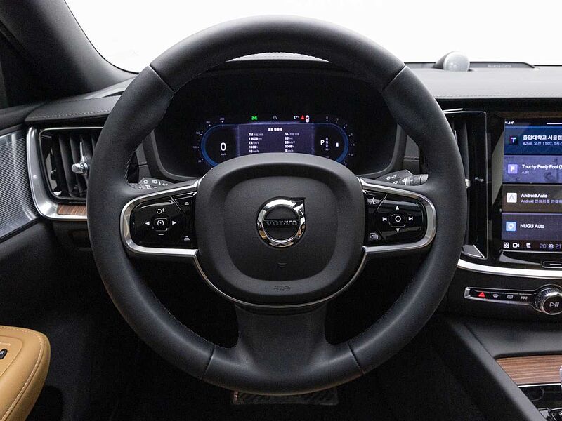 Volvo  Ultimate, B5 mild hybrid, 가솔린, Bright