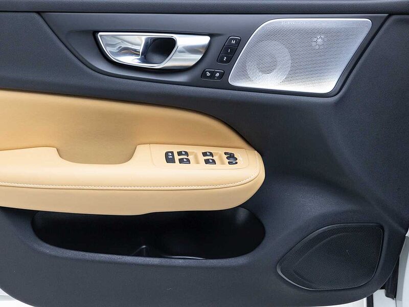 Volvo  Ultimate, B5 mild hybrid, 가솔린, Bright
