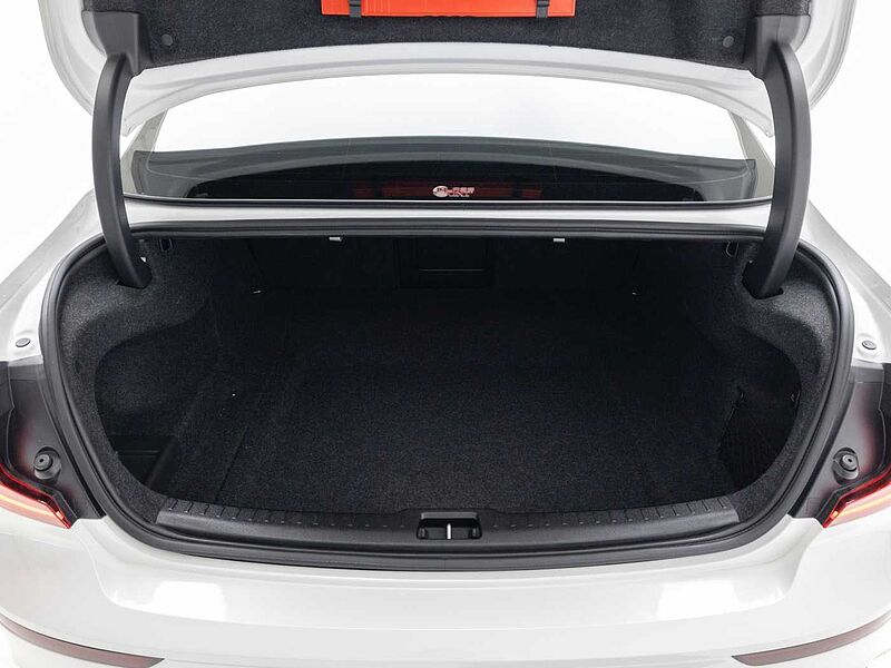 Volvo  Ultimate, B5 mild hybrid, 가솔린, Bright