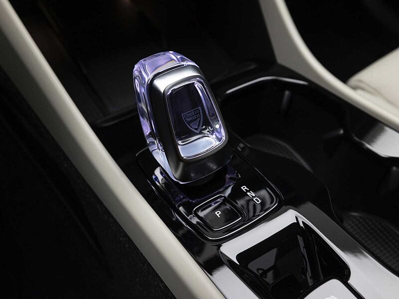 Volvo  Ultra, B4 AWD 마일드 하이브리드, 가솔린, 다크