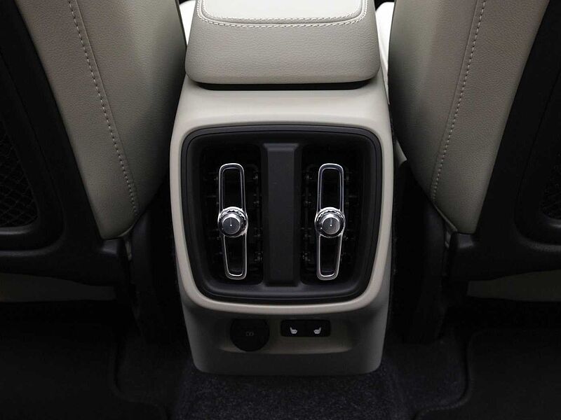 Volvo  Ultra, B4 AWD 마일드 하이브리드, 가솔린, 다크