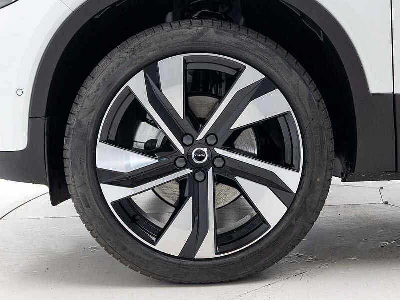 Volvo  Ultra, B4 AWD 마일드 하이브리드, 가솔린, 다크