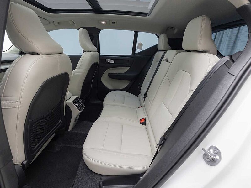 Volvo  Ultra, B4 AWD 마일드 하이브리드, 가솔린, 다크