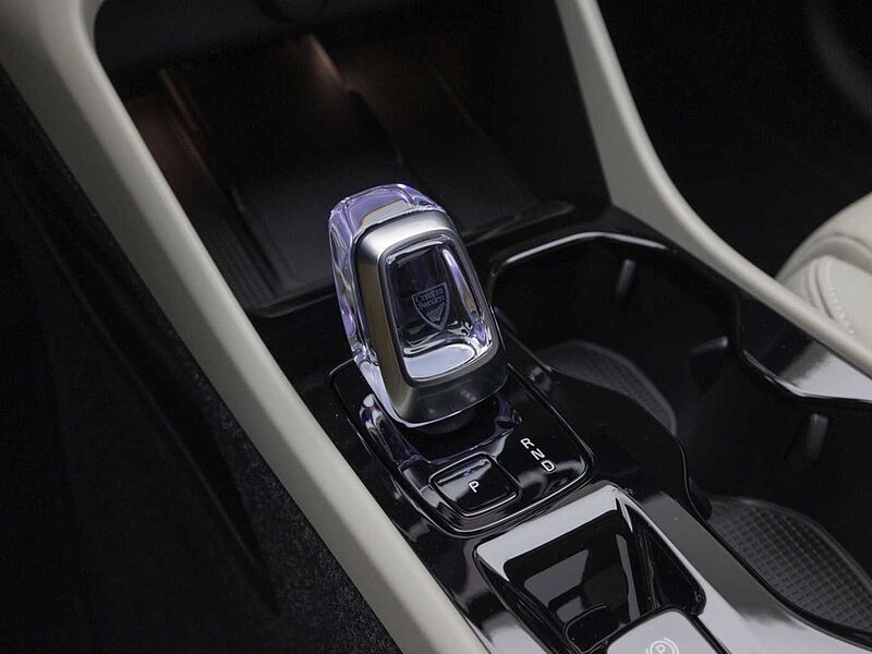 Volvo  Ultra, B4 AWD 마일드 하이브리드, 가솔린, 다크