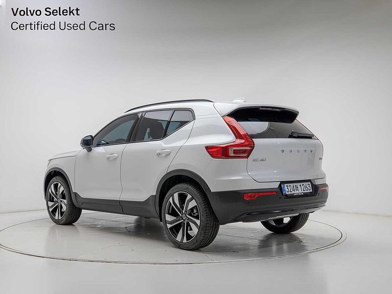 Volvo  Ultra, B4 AWD 마일드 하이브리드, 가솔린, 다크