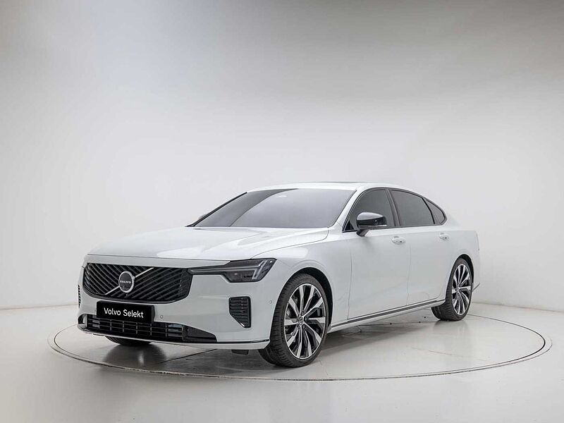 Volvo  Ultra, B5 마일드 하이브리드, 가솔린, 다크