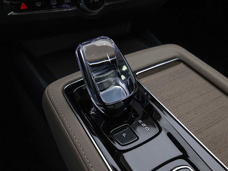 Volvo  Ultra, B5 마일드 하이브리드, 가솔린, 다크