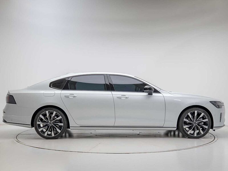 Volvo  Ultra, B5 마일드 하이브리드, 가솔린, 다크