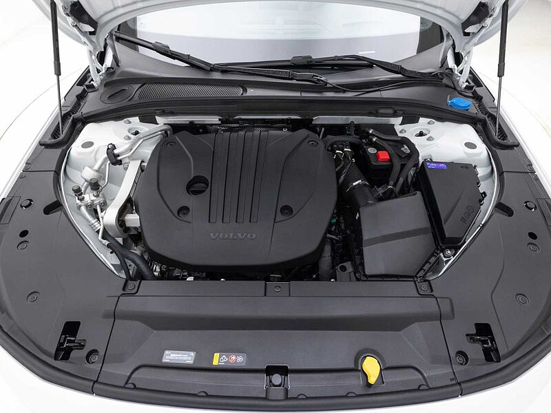 Volvo  Ultra, B5 마일드 하이브리드, 가솔린, 다크