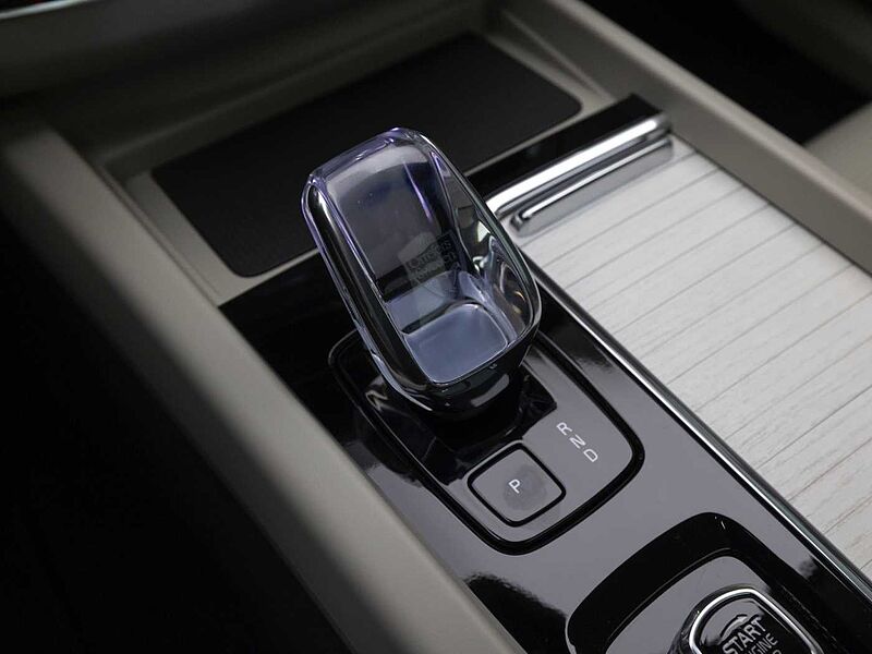 Volvo  Ultra, T8 AWD 플러그-인 하이브리드, 전기/가솔린, 브라이트