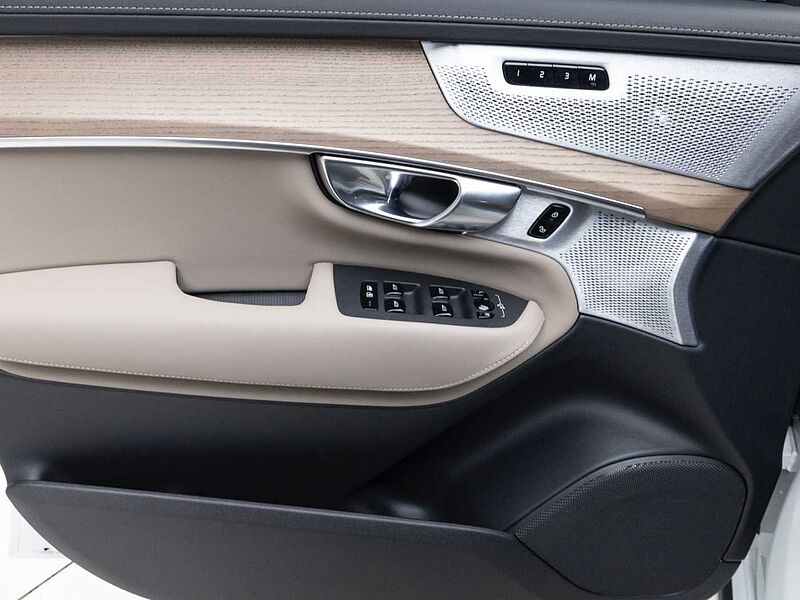 Volvo Ultra, T8 AWD 플러그-인 하이브리드, 전기/가솔린, 브라이트, 7 좌석
