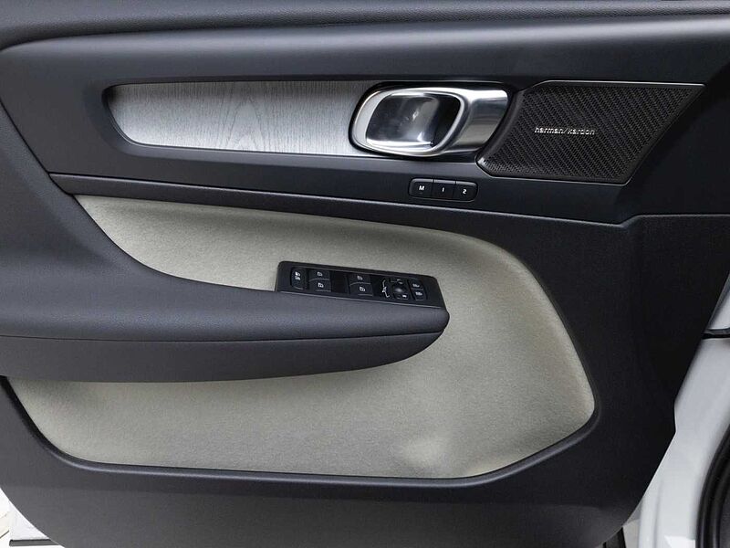 Volvo Ultra, B4 AWD 마일드 하이브리드, 가솔린, 브라이트