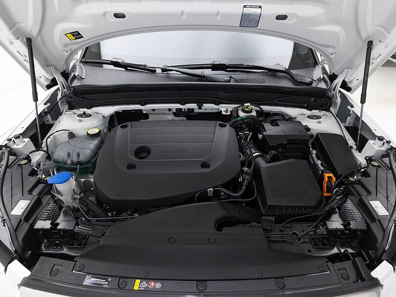 Volvo Ultra, B4 AWD 마일드 하이브리드, 가솔린, 브라이트
