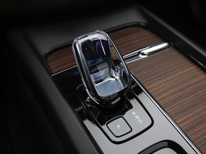 Volvo  Ultimate, B6 AWD mild hybrid, 가솔린, Bright