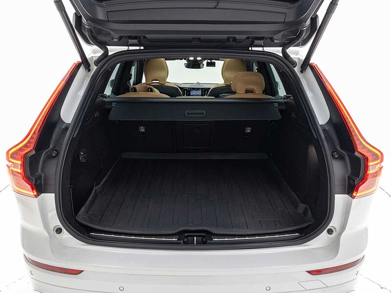 Volvo  Ultimate, B6 AWD mild hybrid, 가솔린, Bright