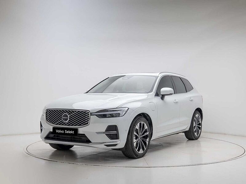 Volvo Ultra, T8 AWD 플러그-인 하이브리드, 전기/가솔린, 브라이트