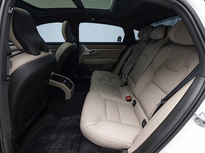 Volvo  Ultra, B5 마일드 하이브리드, 가솔린, 다크