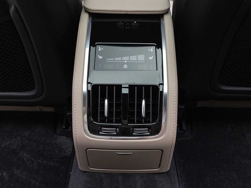 Volvo  Ultra, B5 마일드 하이브리드, 가솔린, 다크