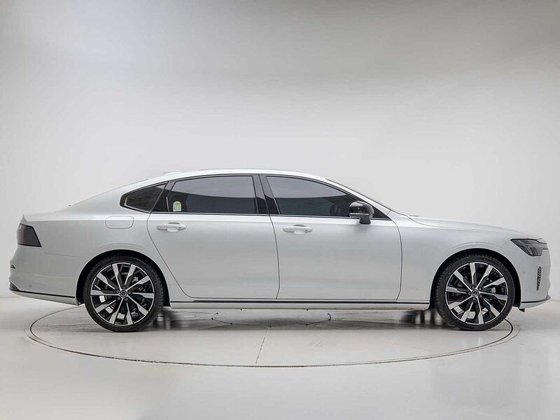 Volvo  Ultra, B5 마일드 하이브리드, 가솔린, 다크
