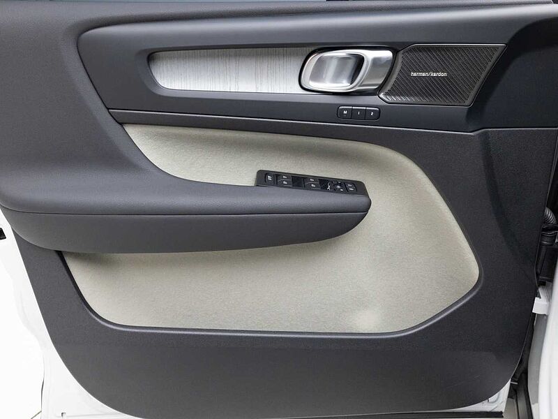 Volvo Ultra, B4 AWD 마일드 하이브리드, 가솔린, 다크