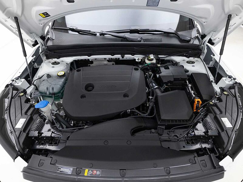 Volvo Ultra, B4 AWD 마일드 하이브리드, 가솔린, 다크