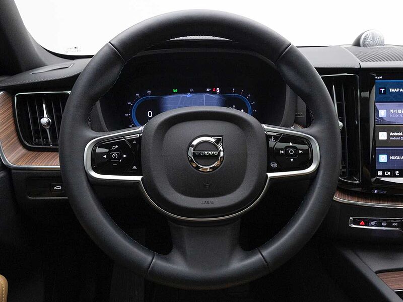 Volvo  Ultra, B6 AWD 마일드 하이브리드, 가솔린, 브라이트