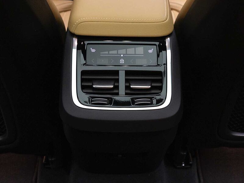 Volvo Ultra, B5 AWD 마일드 하이브리드, 가솔린, 브라이트