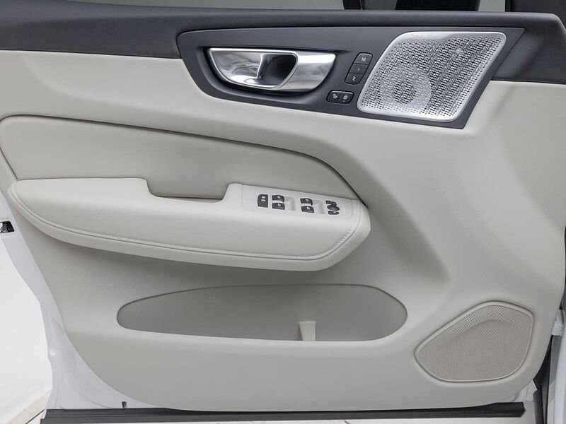 Volvo  Ultra, B5 AWD 마일드 하이브리드, 가솔린, 다크