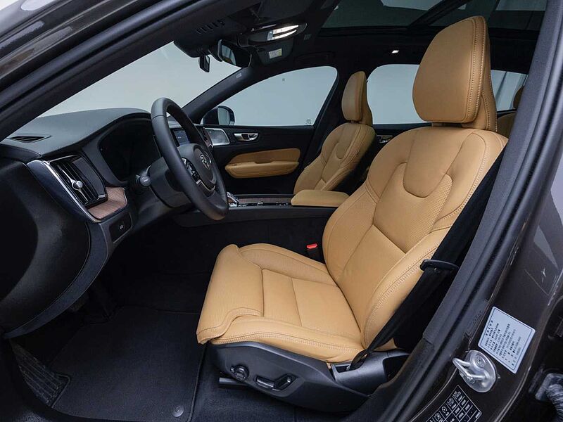 Volvo Ultra, B6 AWD 마일드 하이브리드, 가솔린, 브라이트