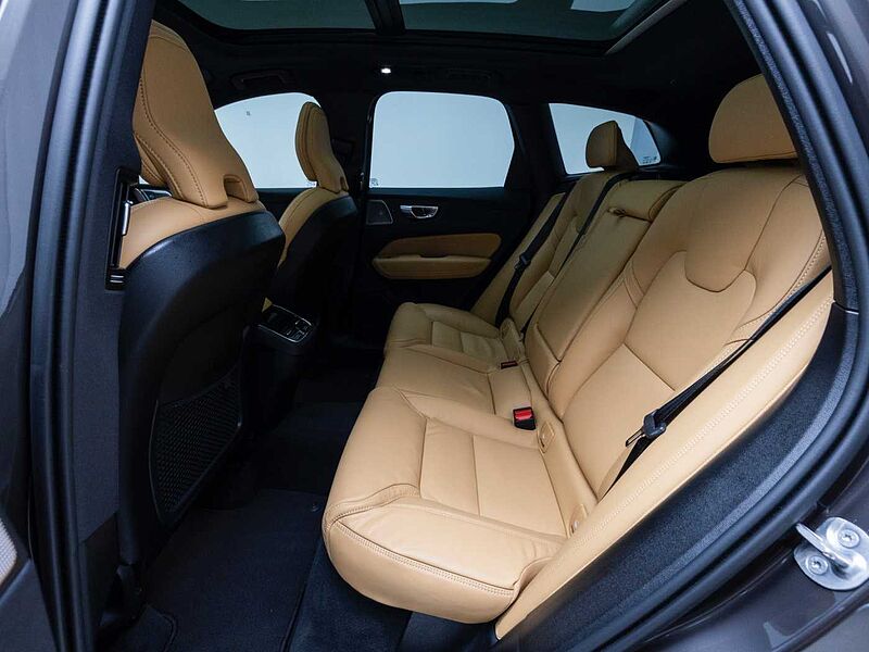 Volvo Ultra, B6 AWD 마일드 하이브리드, 가솔린, 브라이트