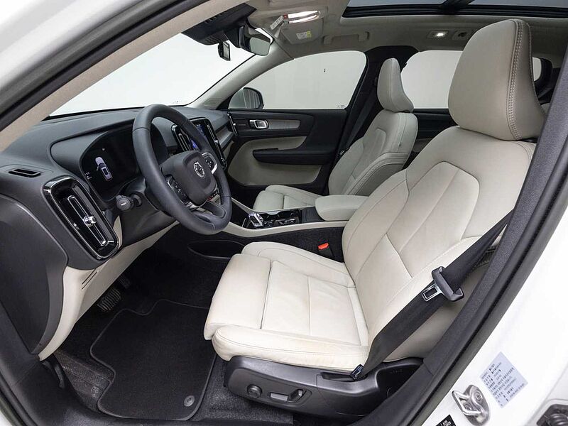 Volvo  Ultimate, B4 AWD mild hybrid, 가솔린, Bright