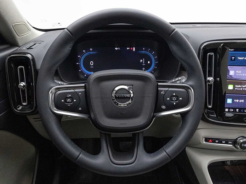 Volvo  Ultimate, B4 AWD mild hybrid, 가솔린, Bright