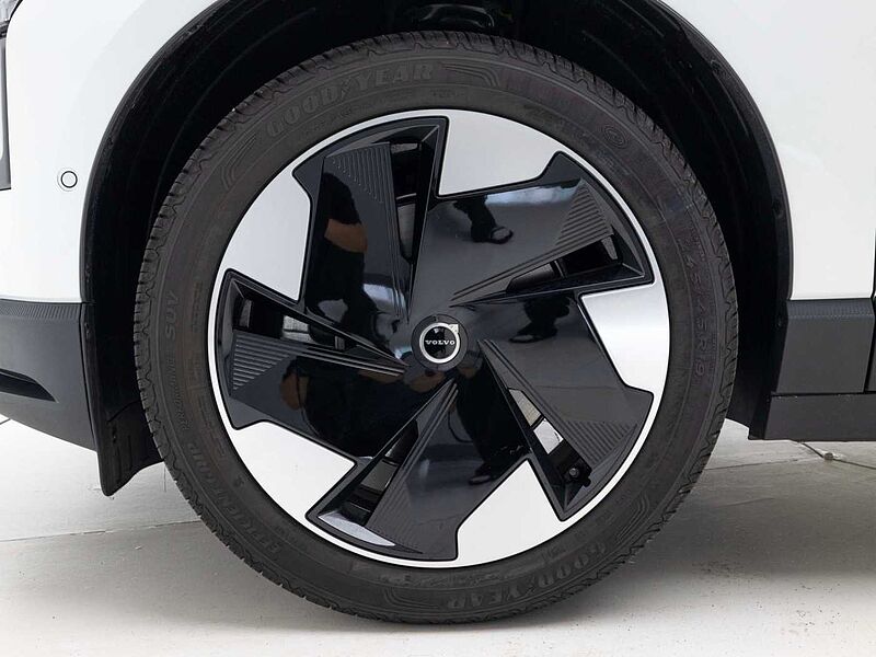 Volvo  Ultra, Single Motor Extended Range, 순수 전기