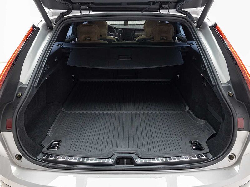 Volvo  Ultimate, B5 AWD mild hybrid, 가솔린