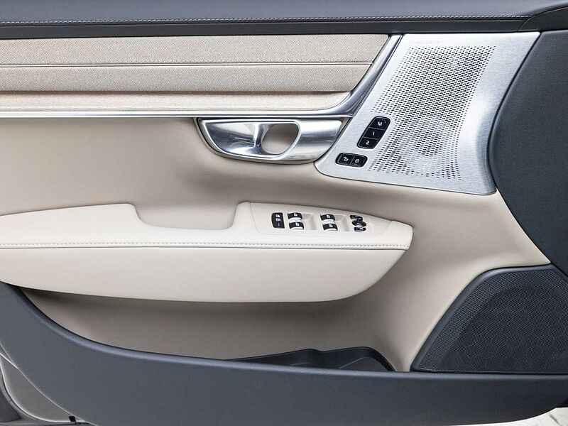 Volvo Ultra, B5 마일드 하이브리드, 가솔린, 브라이트