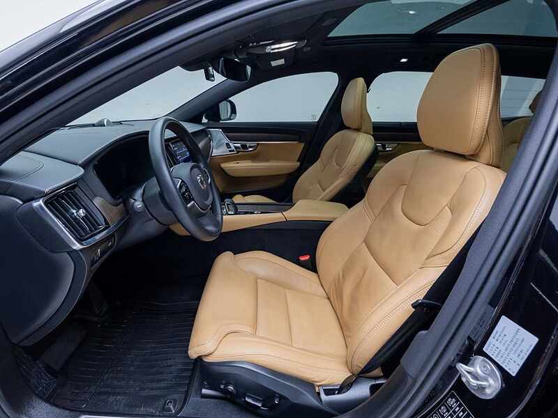 Volvo  Pro, B5 AWD mild hybrid