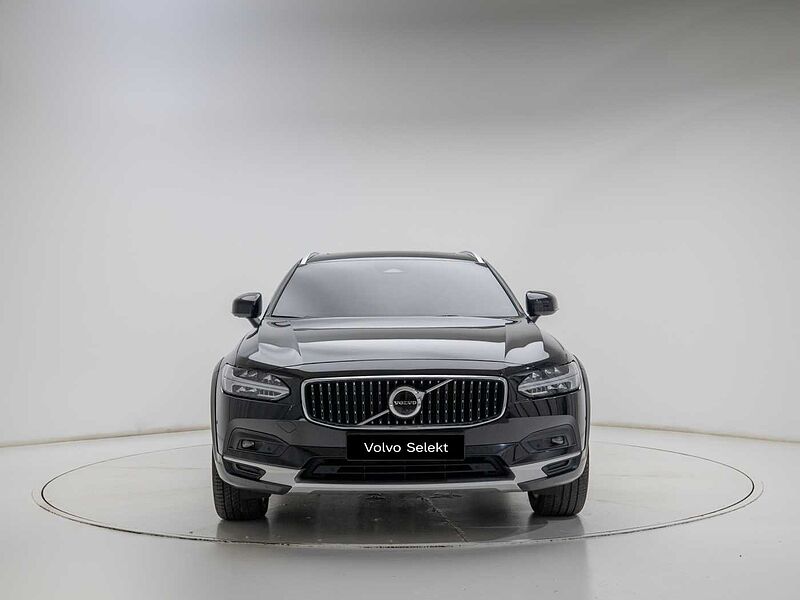 Volvo  Pro, B5 AWD mild hybrid