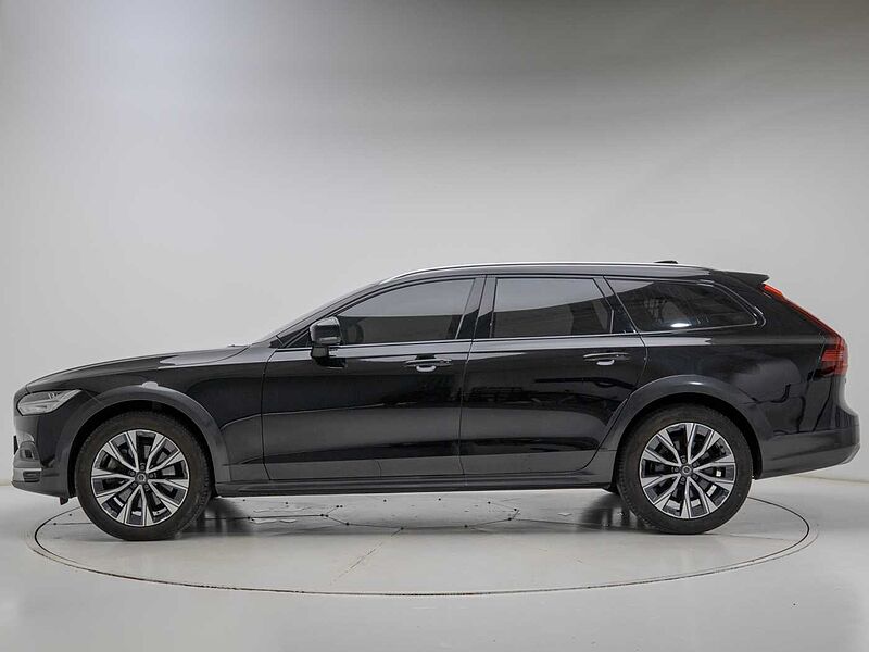 Volvo  Pro, B5 AWD mild hybrid