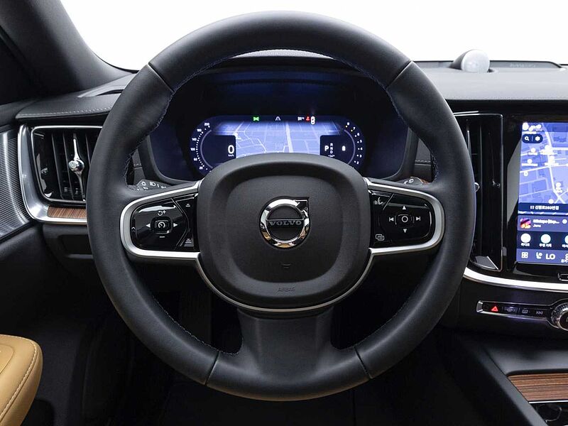 Volvo  Ultra, B5 AWD 마일드 하이브리드, 가솔린, 브라이트