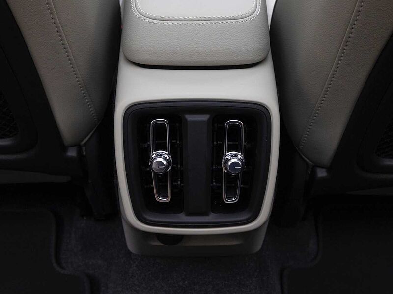 Volvo Ultra, B4 AWD 마일드 하이브리드, 가솔린, 브라이트