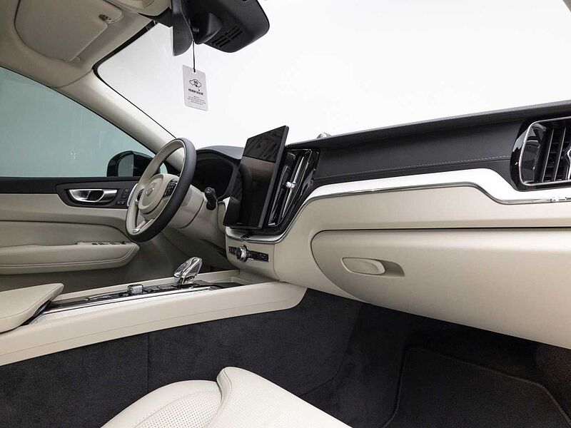 Volvo  Ultra, B5 AWD 마일드 하이브리드, 가솔린, 다크