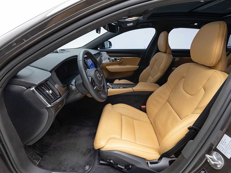 Volvo  Ultimate, B6 AWD mild hybrid, 가솔린, Bright