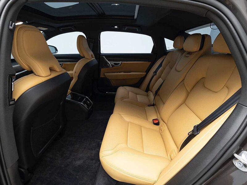 Volvo  Ultimate, B6 AWD mild hybrid, 가솔린, Bright