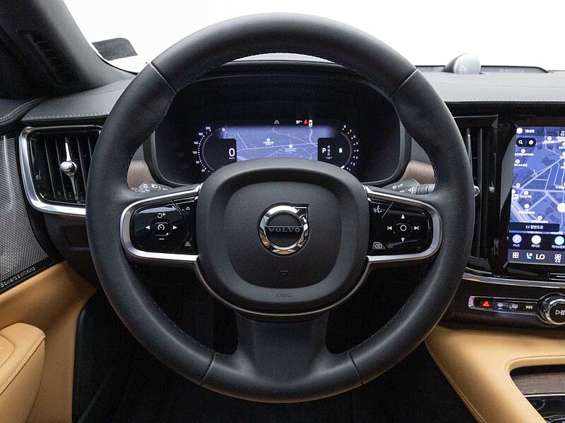 Volvo  Ultimate, B6 AWD mild hybrid, 가솔린, Bright