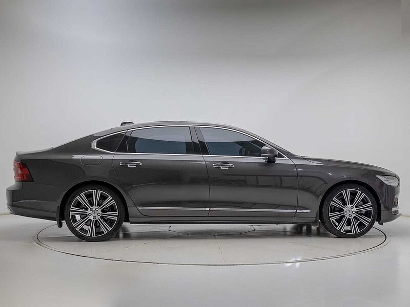 Volvo  Ultimate, B6 AWD mild hybrid, 가솔린, Bright
