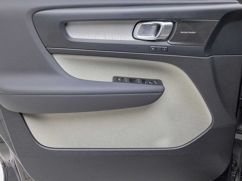Volvo Ultra, B4 AWD 마일드 하이브리드, 가솔린, 브라이트