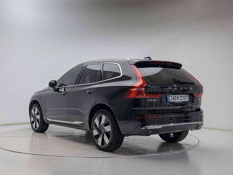 Volvo Ultra, T8 AWD 플러그-인 하이브리드, 전기/가솔린, 브라이트