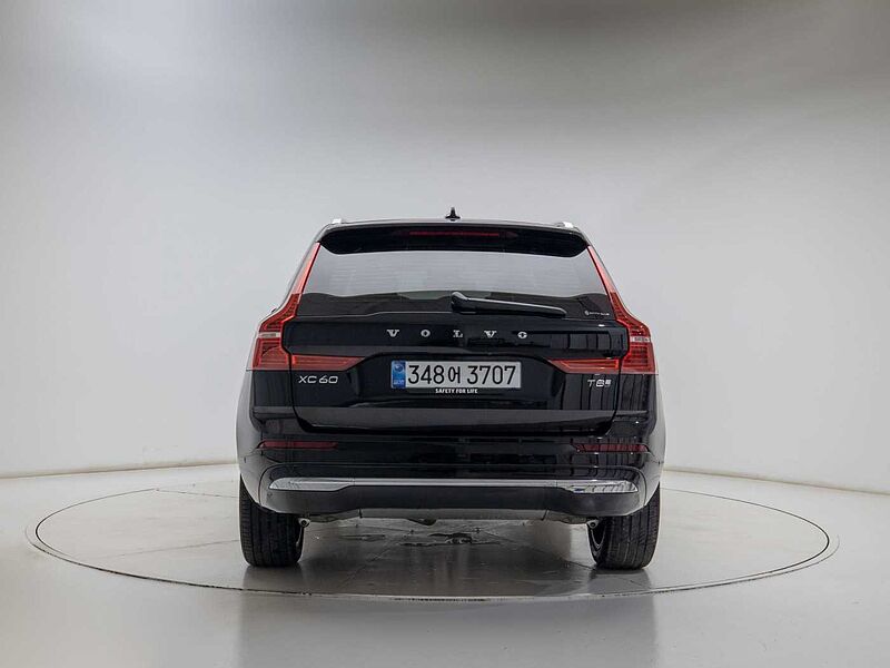 Volvo Ultra, T8 AWD 플러그-인 하이브리드, 전기/가솔린, 브라이트
