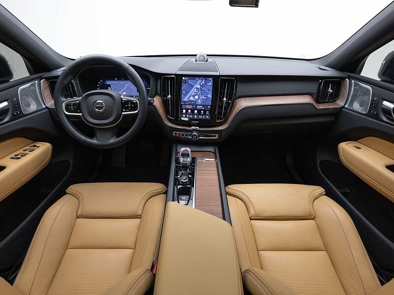 Volvo Ultra, T8 AWD 플러그-인 하이브리드, 전기/가솔린, 브라이트